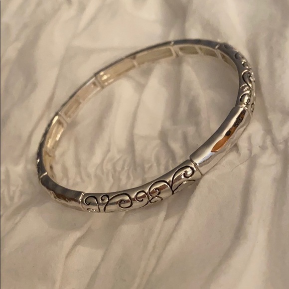 Bracelets - Picture 4 of 4